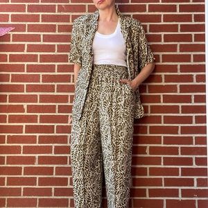 Intuitions pant suit